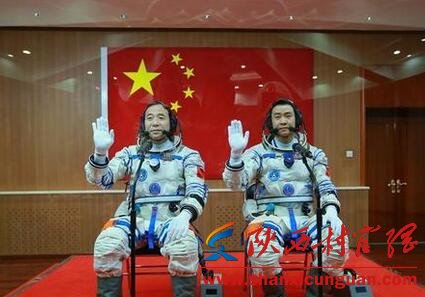 神舟十一号飞船航天员是谁 神舟十一号飞船航天员个人资料介绍