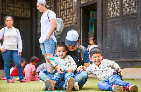 爸爸去哪儿4沙溢小鱼儿和安吉长相一模一样 小鱼儿年龄个人资料