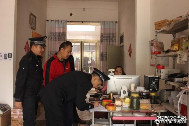 渭南民警组织快递业检查 维护市民寄送安全